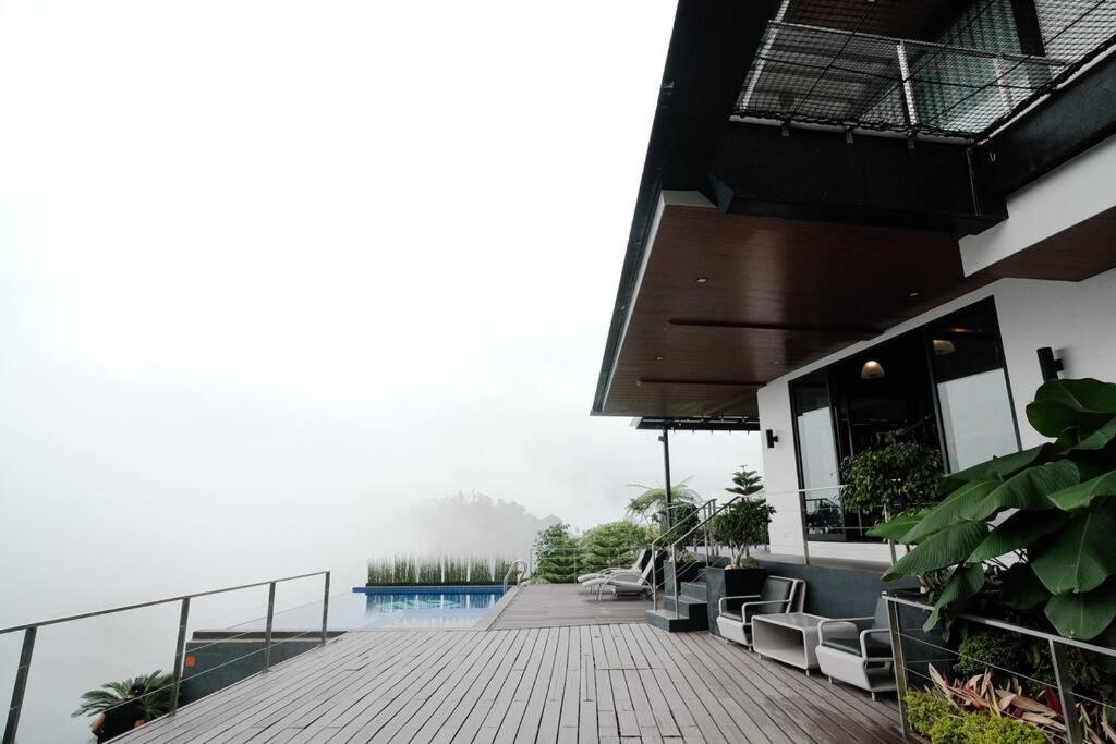 Villa Ikigai Luxury Nature Lounge W/ Mountain View Balamban Exterior foto